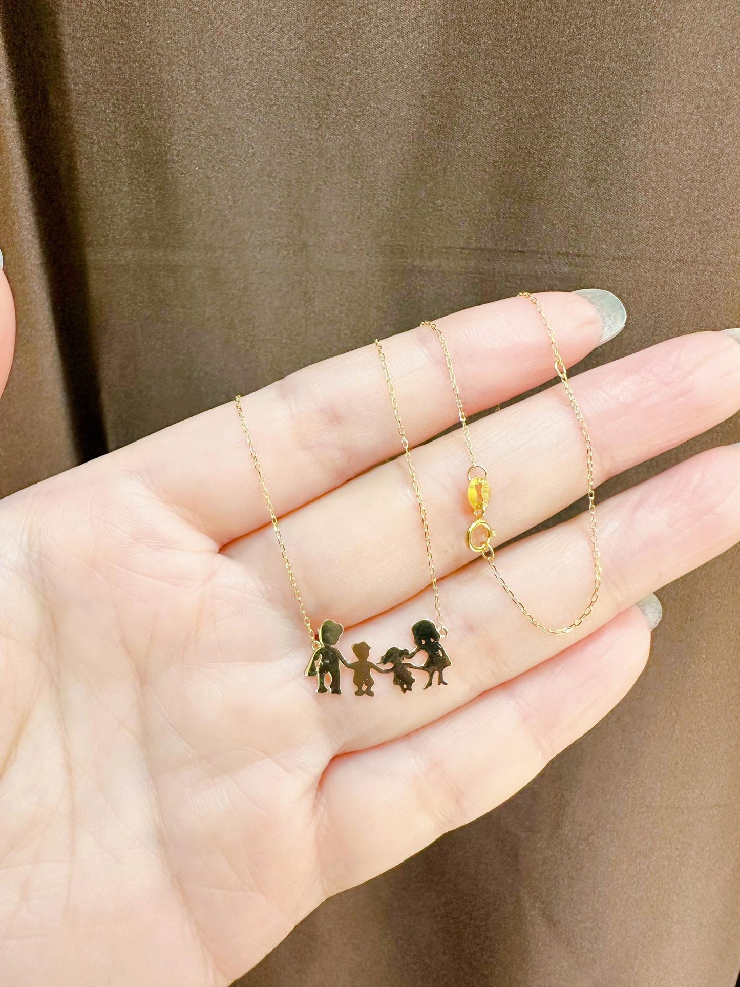 Family Necklace 18K Yellow Gold