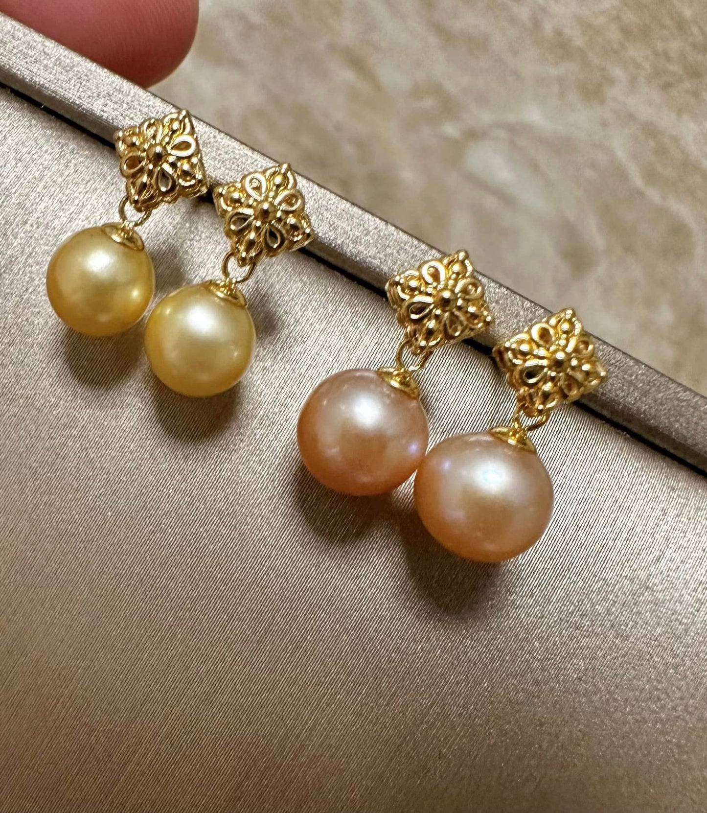 South Sea Pearl Rhombic Dangling Earrings 18K