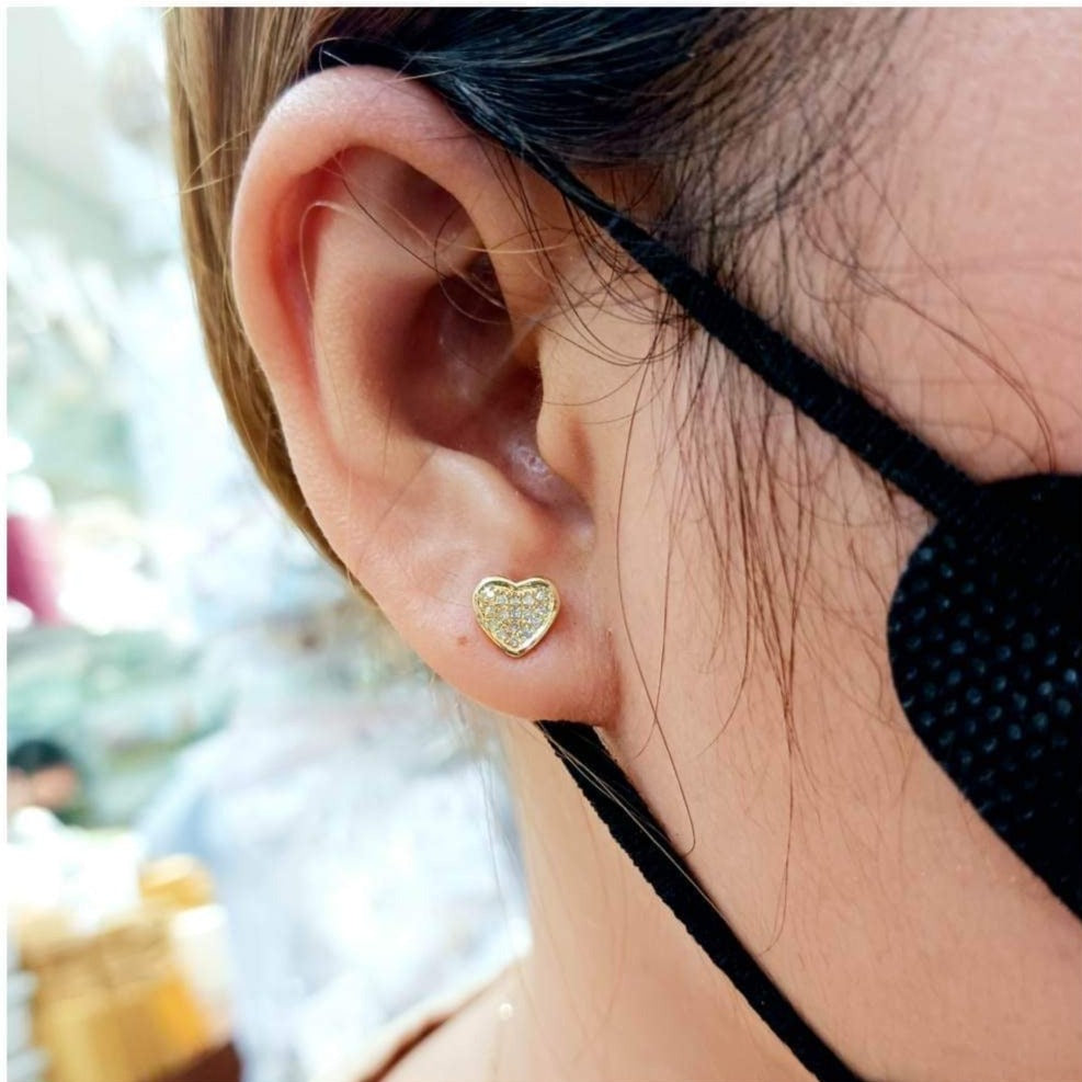 heart diamond studs