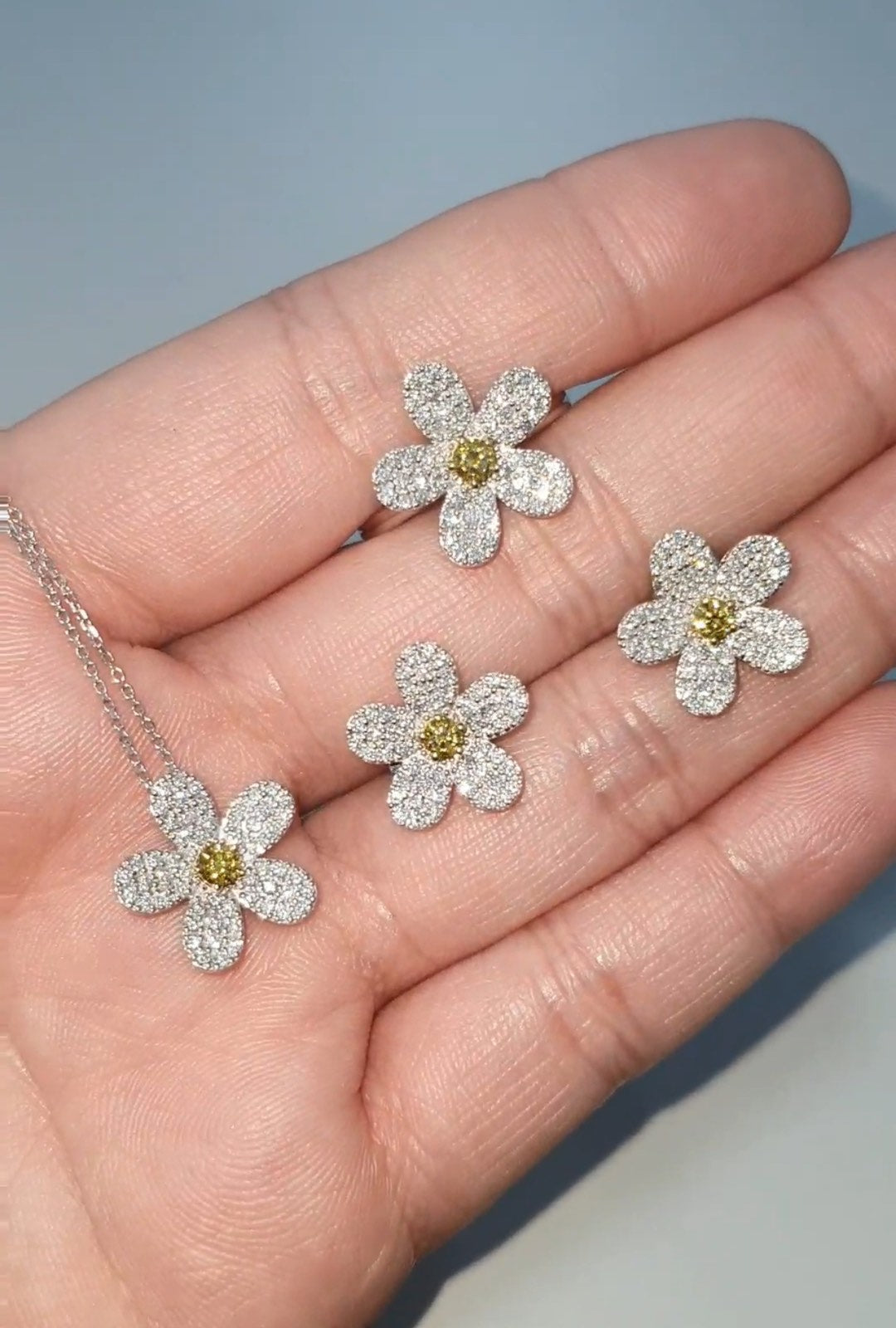 1.9ctw Floral Diamond Jewelry Set 14K Gold