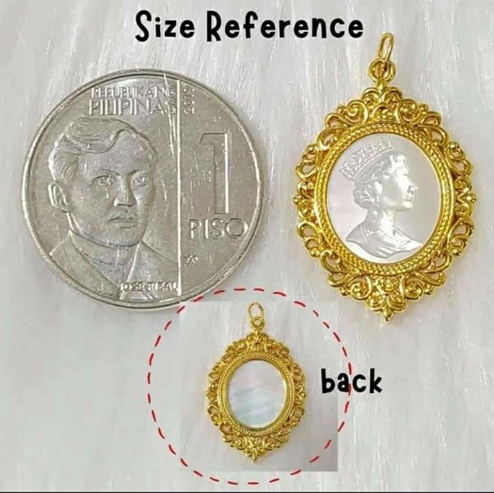 Queen Elizabeth Cameo Necklace 18K Gold