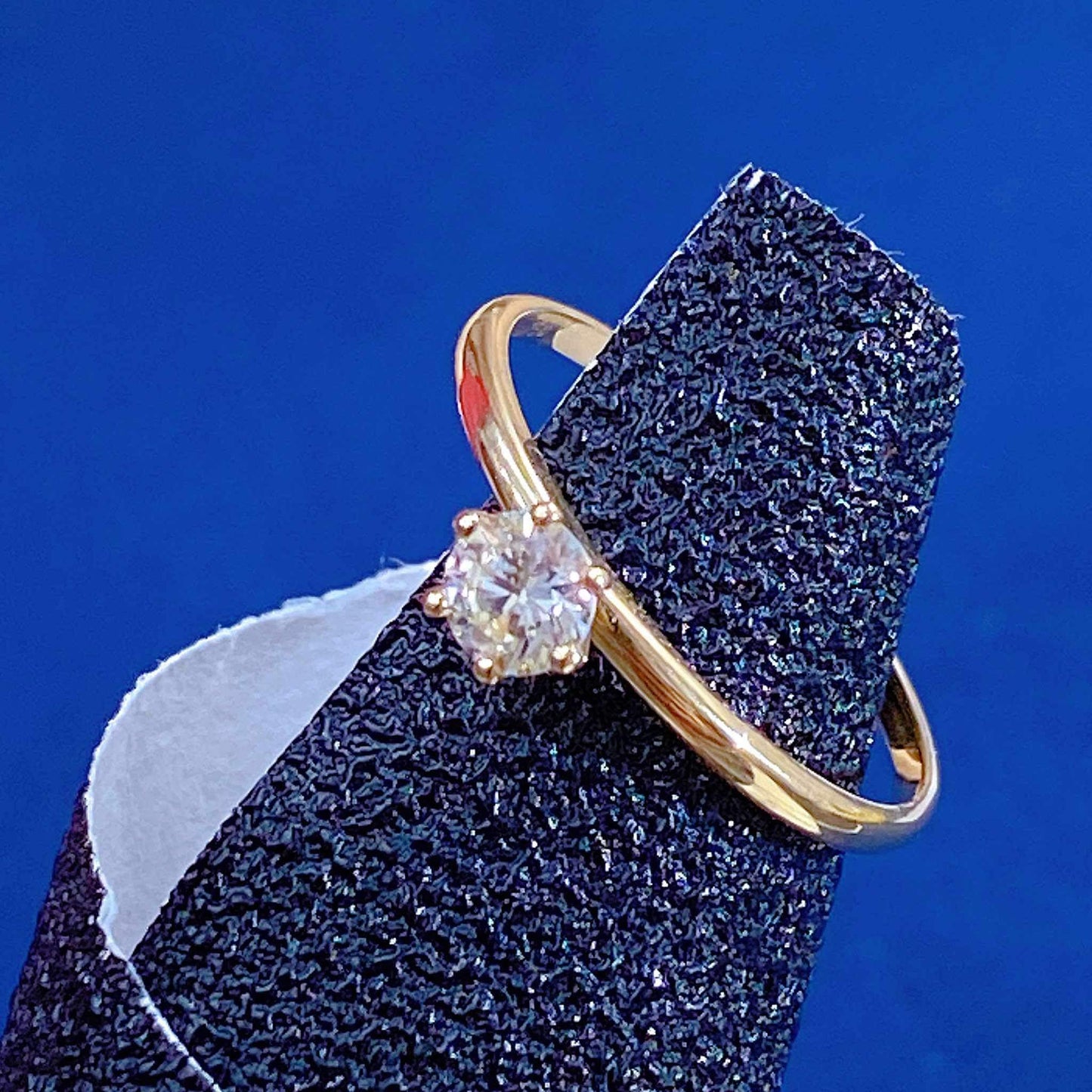 .30 CT Diamond Solitaire Ring 18K Yellow Gold