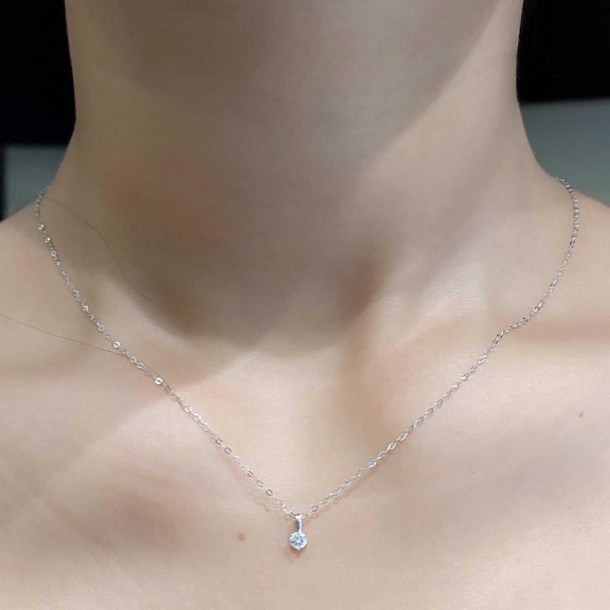 .10ct Stud Diamond Necklace 18K