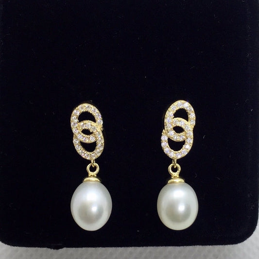 Dangling Link Pearl Earrings 18K Gold