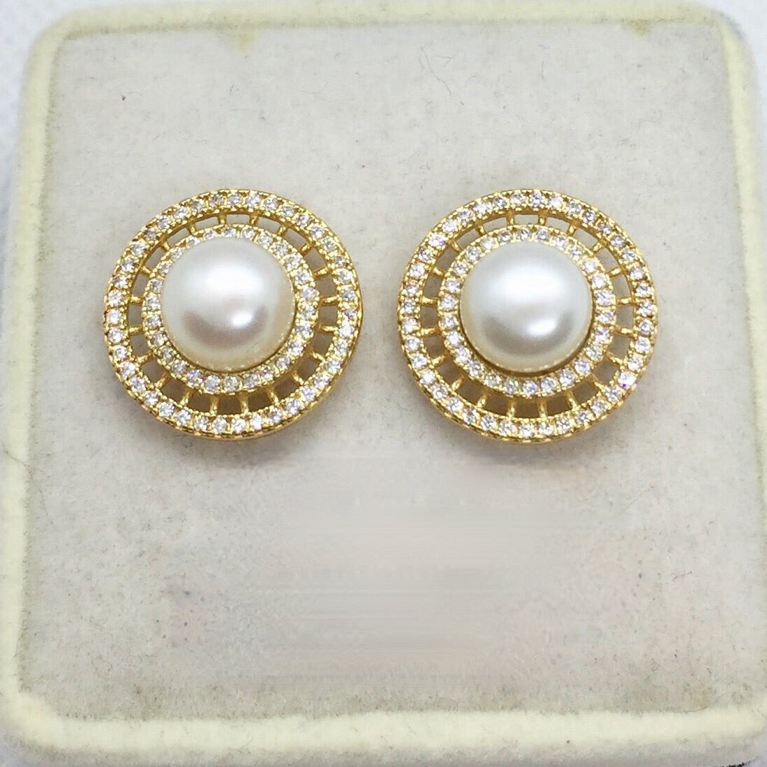 Aura Pearl Earrings 18K Gold