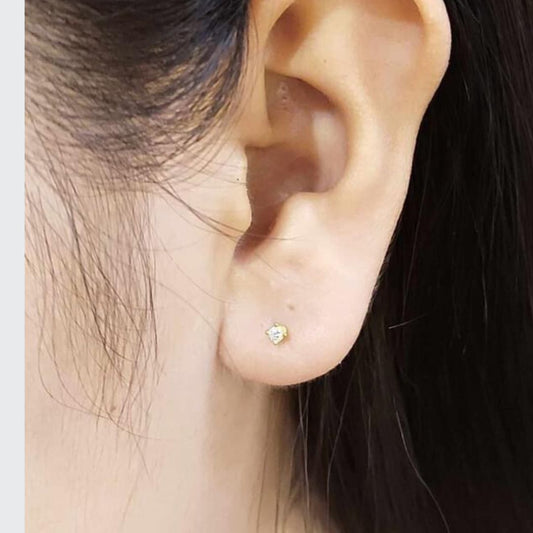 18K Gold Stud Earrings