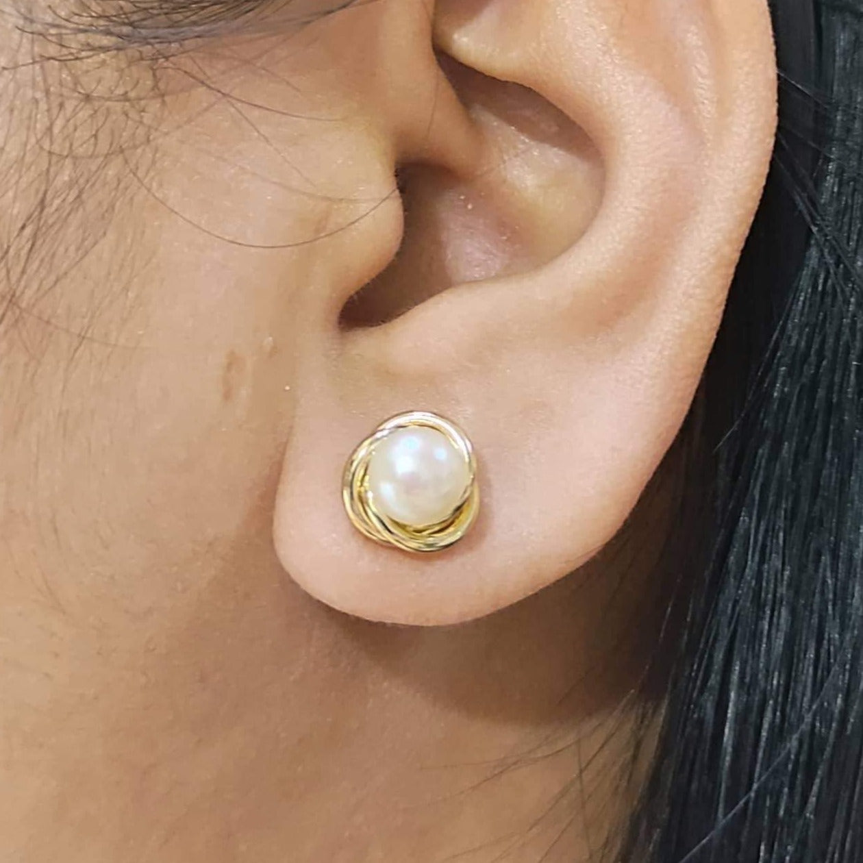Freshwater Pearl Swirl Stud Earrings 18K Gold