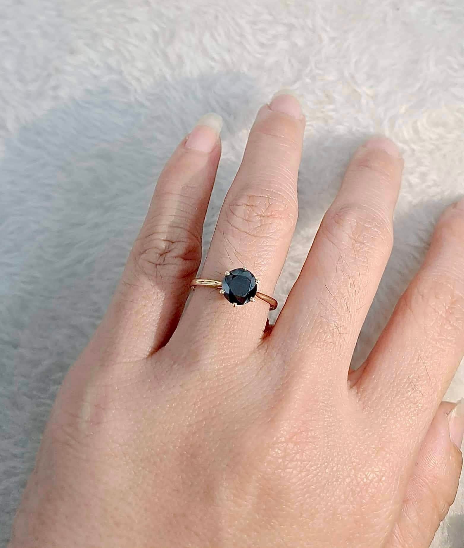 Black moissanite deals ring