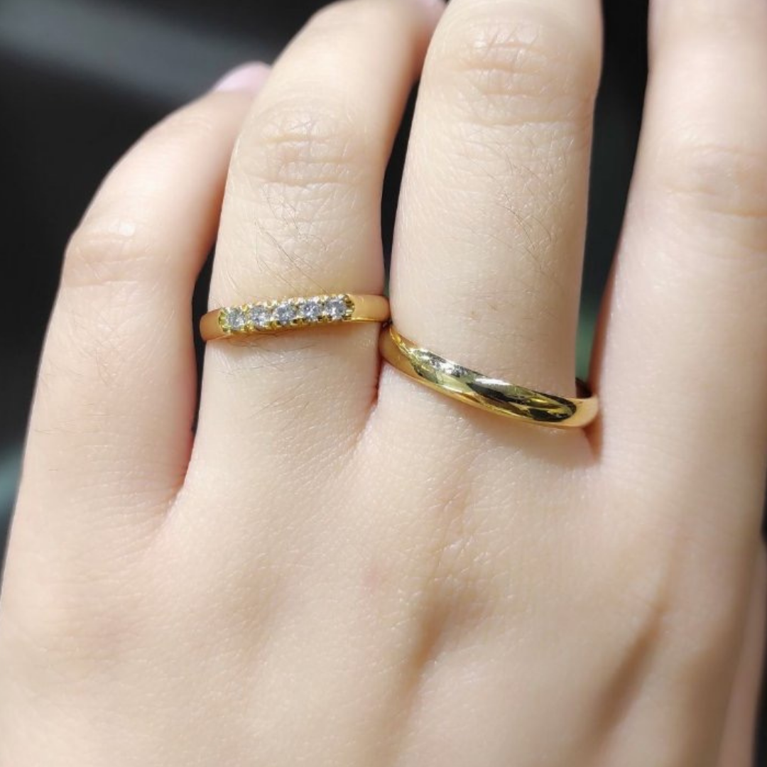 Five Diamond Slim Wedding Rings 14K Yellow Gold