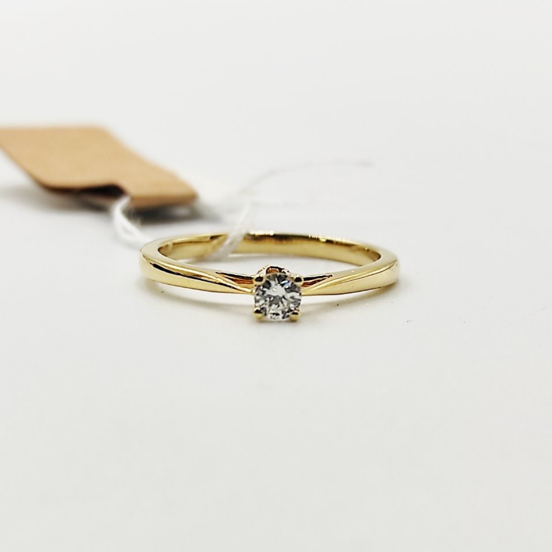 Solitaire Diamond Engagement Ring 14K Yellow Gold