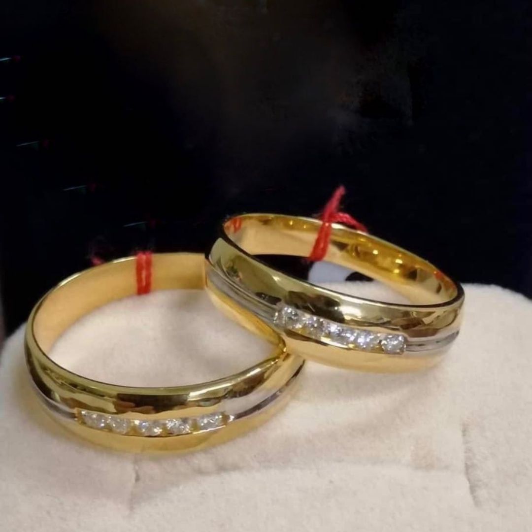 MAUVE Diamond Wedding Rings in 14K Gold