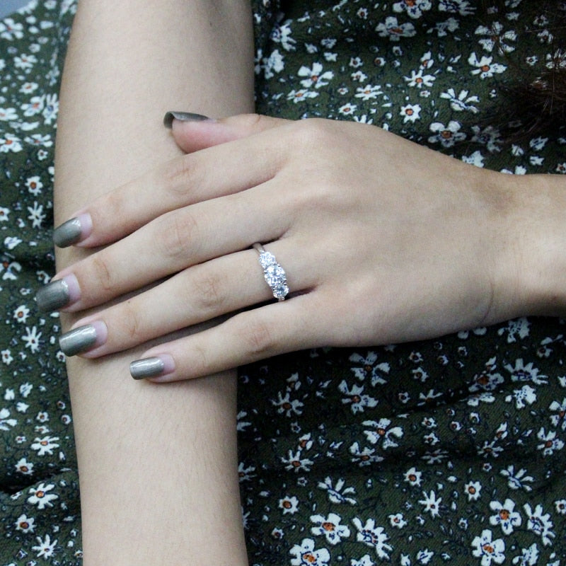 Three-Stone Engagement Ring/Women's Ring
