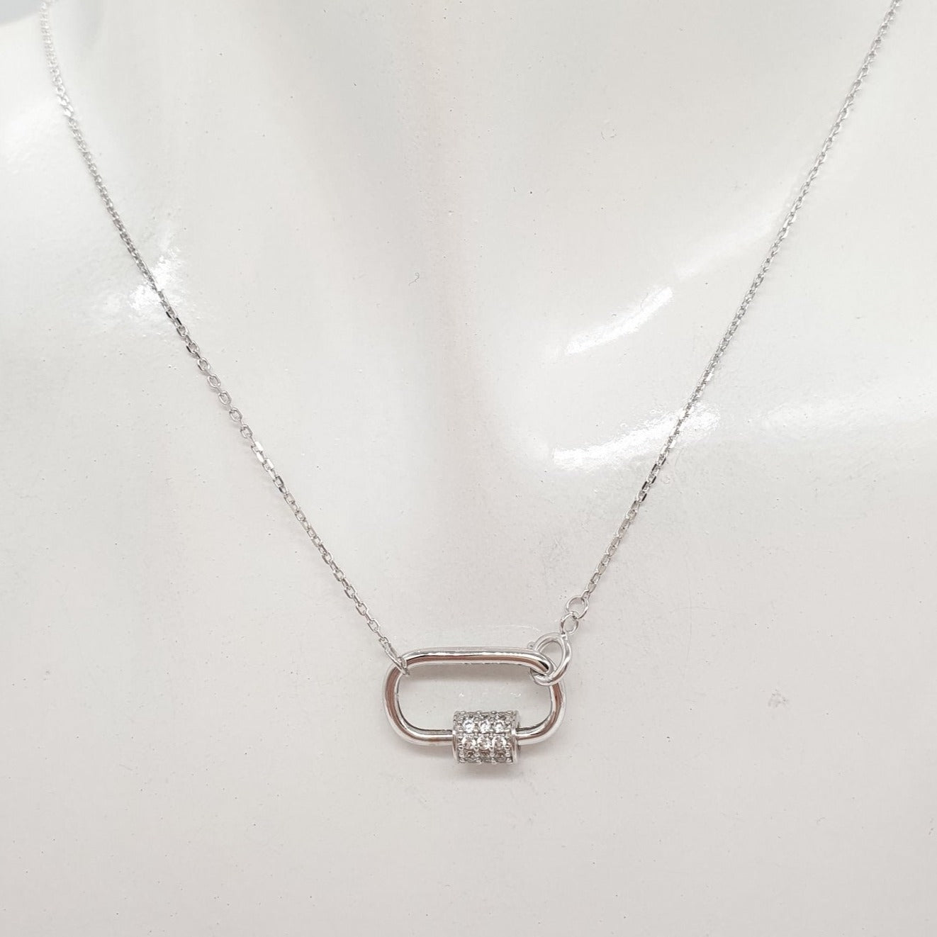Carabiner Clasp Center Necklace 18K White Gold