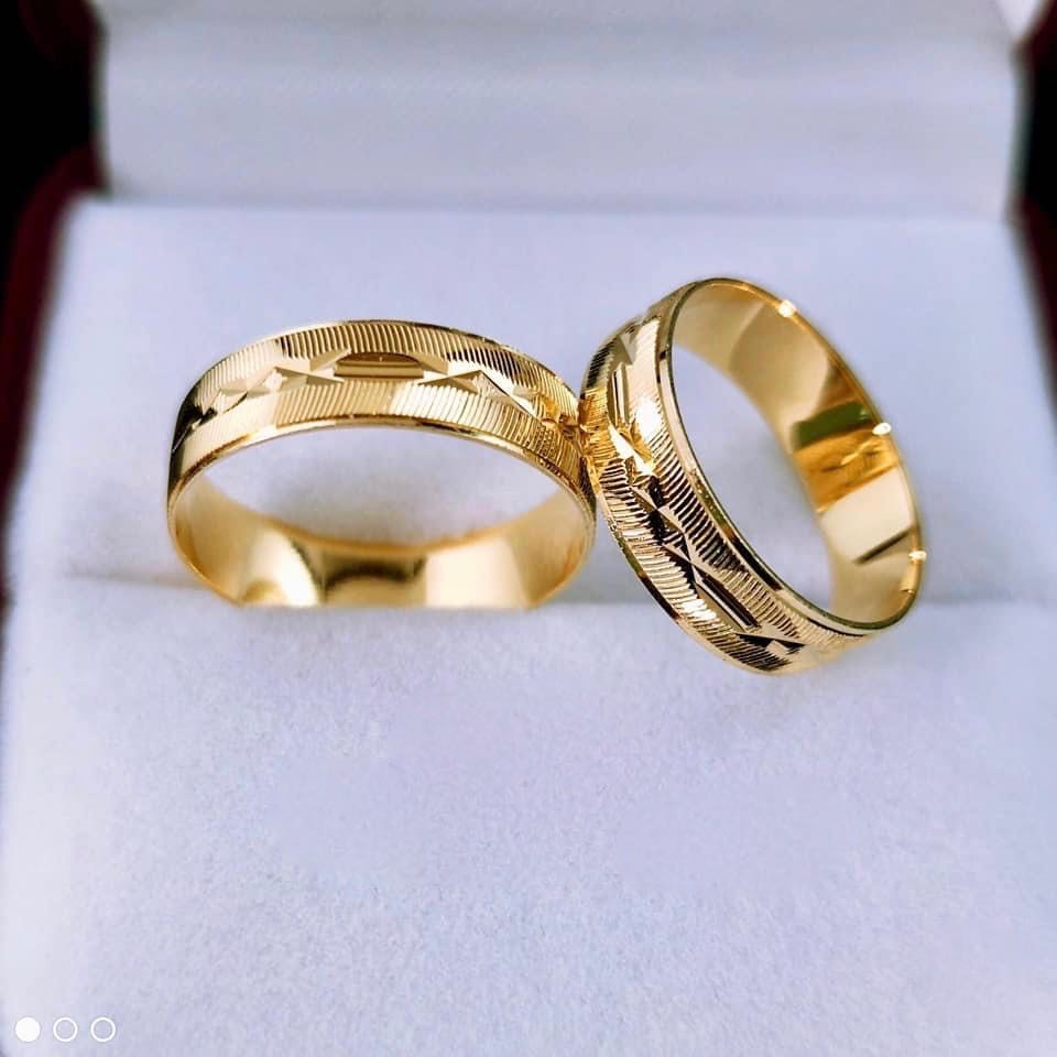 PIERS 18K Gold Wedding Rings